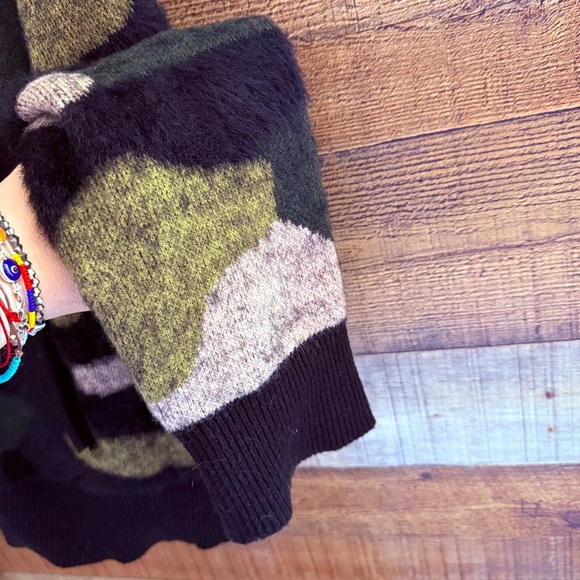 Anatomie Ciara Hoodie Jacket In Cozy 3D Camouflage Print - Picture 6 of 11